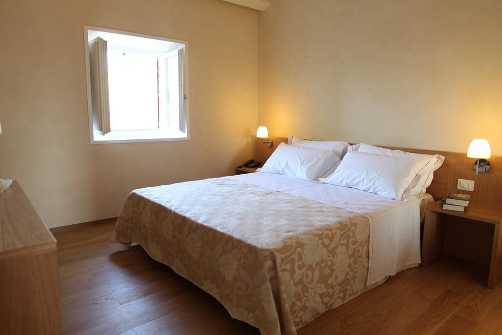 Relais Del Borgo Hotel & Spa 4 Stelle Staffolo Rom bilde